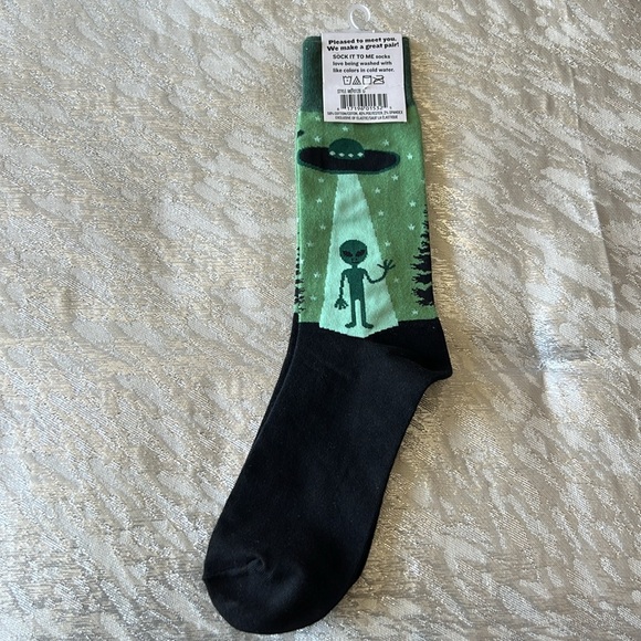 Sock It To Me I Believe Mens Crew SocksNWT - Picture 3 of 4